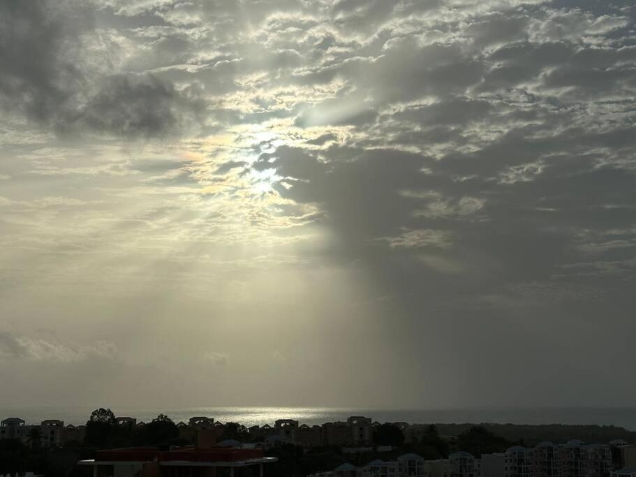 Ocean & Mountains View, Marina, Ferry, Vista Mar, Costa Esmeralda Ceiba Exterior photo